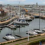 Casiola - Beautiful Overlooking The Marina With Parking Ostende