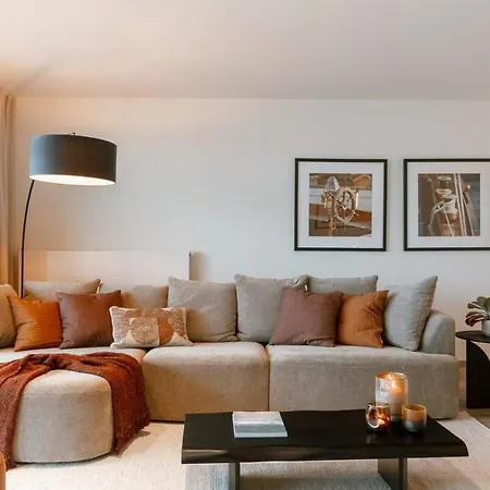 Casiola - Beautiful Overlooking The Marina With Parking Appartement