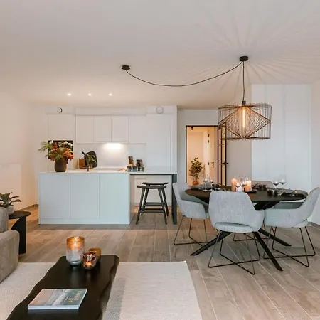 公寓 Casiola - Beautiful Overlooking The Marina With Parking
