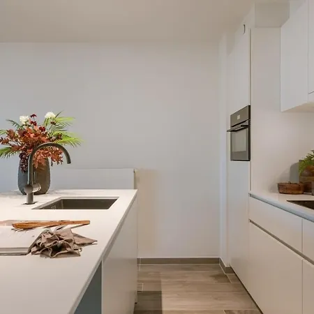 Casiola - Beautiful Overlooking The Marina With Parking Apartment *