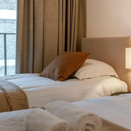 Casiola - Beautiful Overlooking The Marina With Parking Apartment