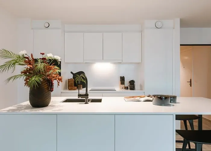 Casiola - Beautiful Overlooking The Marina With Parking Apartment Ostend