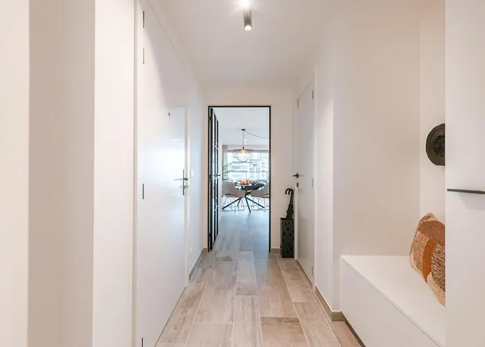 Casiola - Beautiful Overlooking The Marina With Parking Apartment