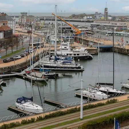 Casiola - Beautiful Overlooking The Marina With Parking Ostende