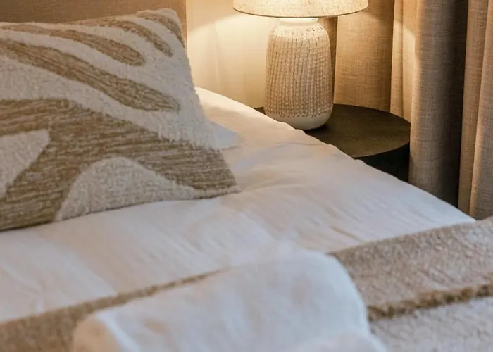 Casiola - Beautiful Overlooking The Marina With Parking Apartment *